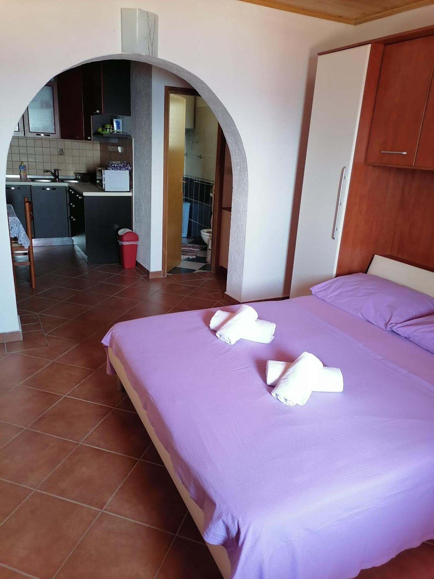 Apartmani Iva Tribanj-Kruscica Phòng bức ảnh
